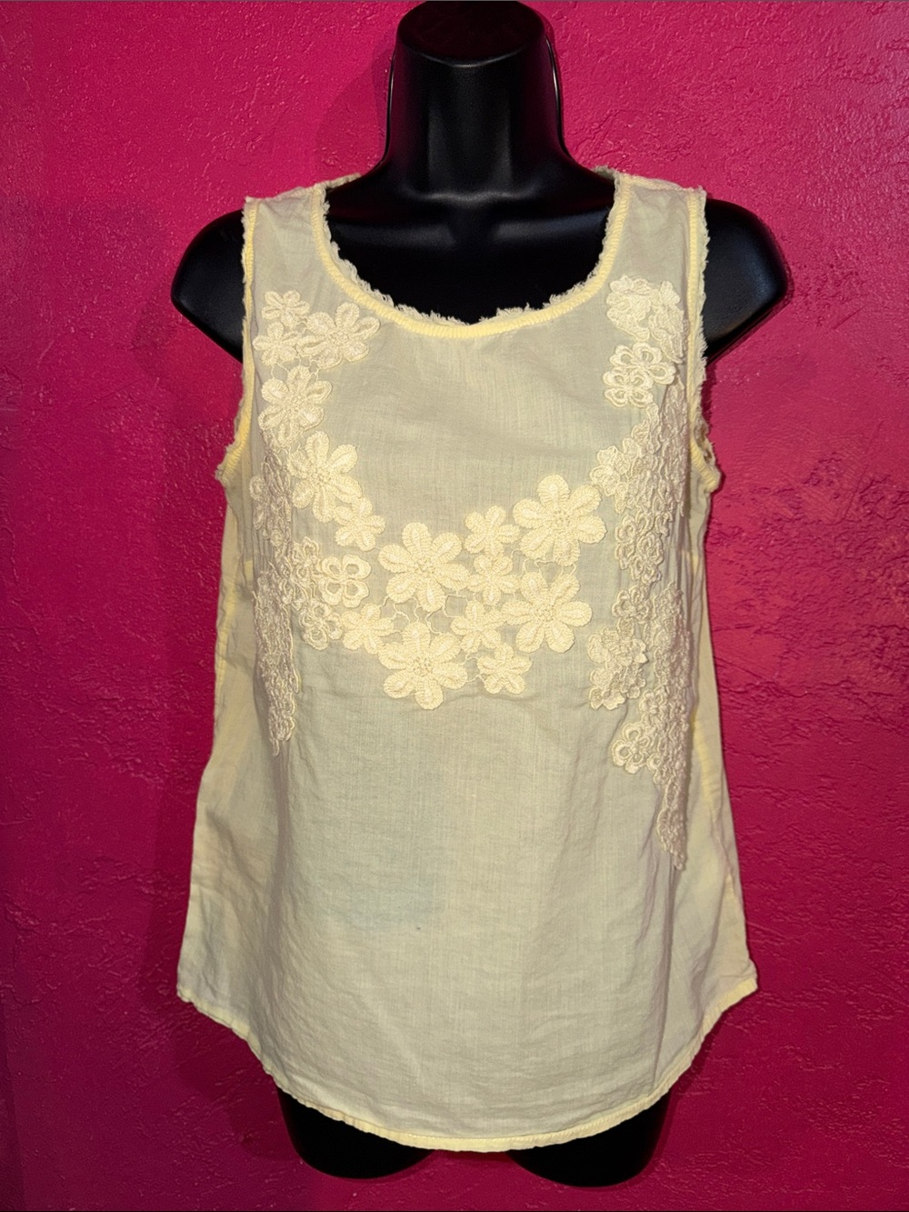 H&M Label of Graded Goods sheet yellow cotton tank with floral appliqués. Sz 4